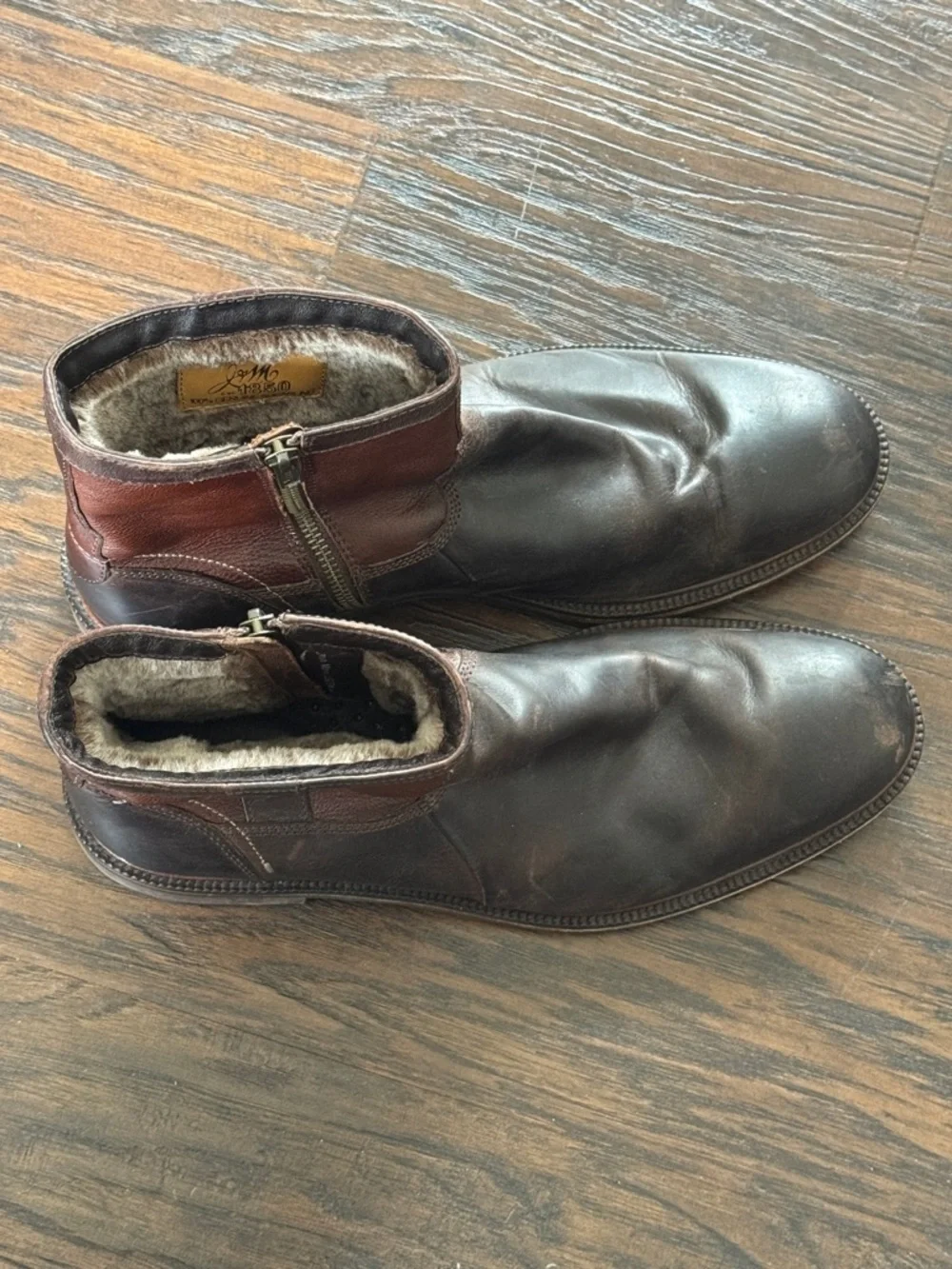 Johnson And Murphy Men's Two-Tone Brown Leather Chukka Boots w/ Shearling Lining
